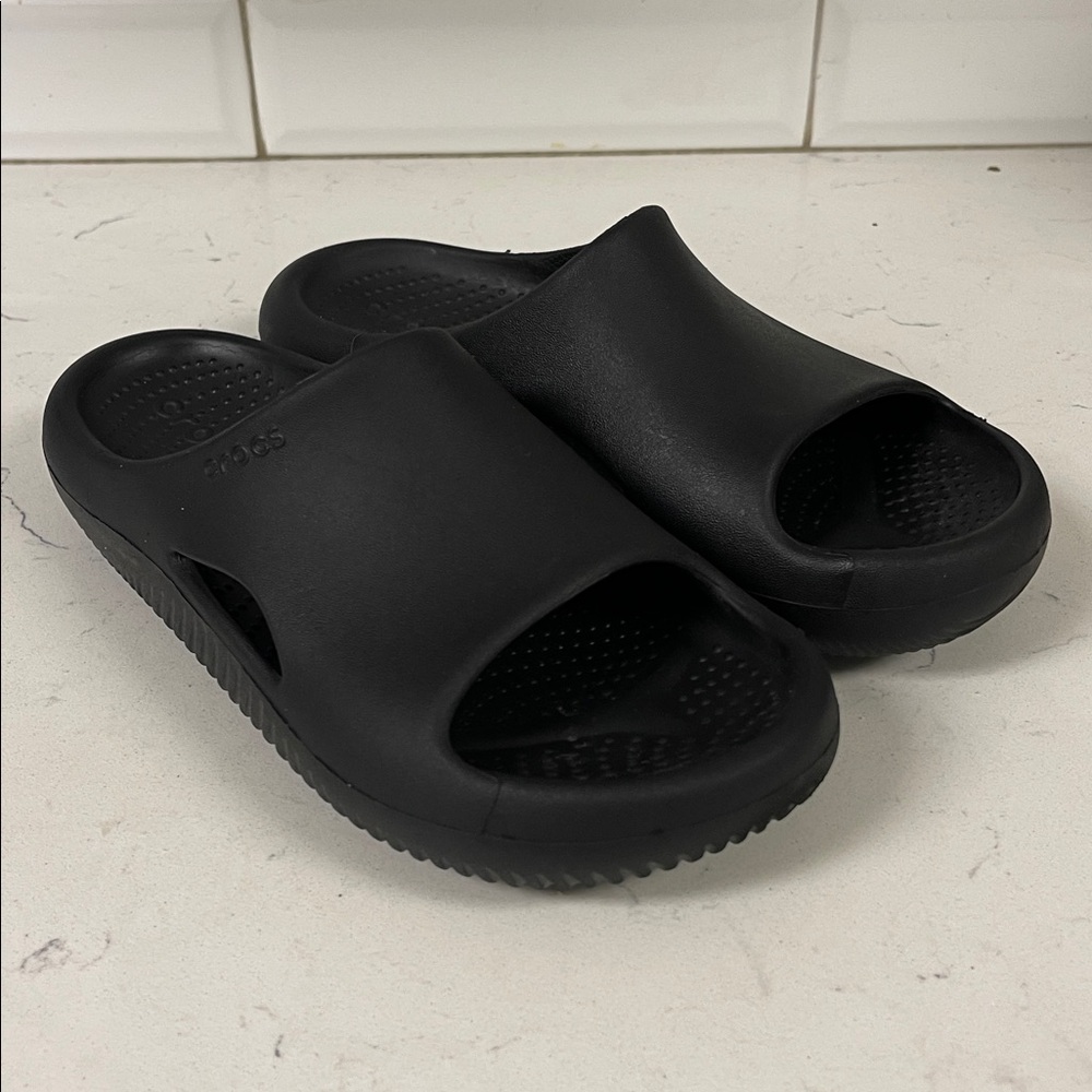 Crocs Mellow Recovery Slide Black Sandals 208392 Unisex Women’s 7 Men’s 5 Slides - Picture 14 of 15